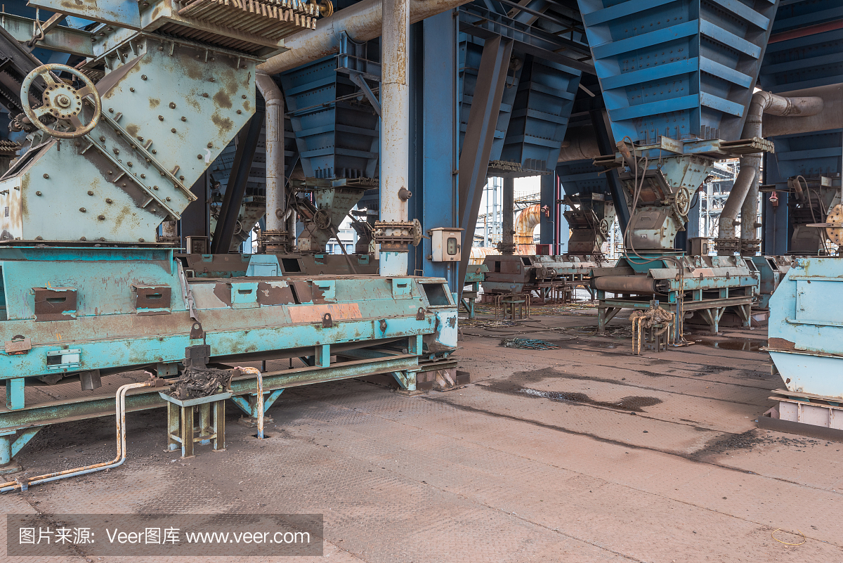 廢礦石加工車(chē)間