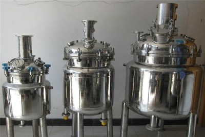 反應(yīng)釜、潤(rùn)圣化工、高溫高壓反應(yīng)釜價(jià)格